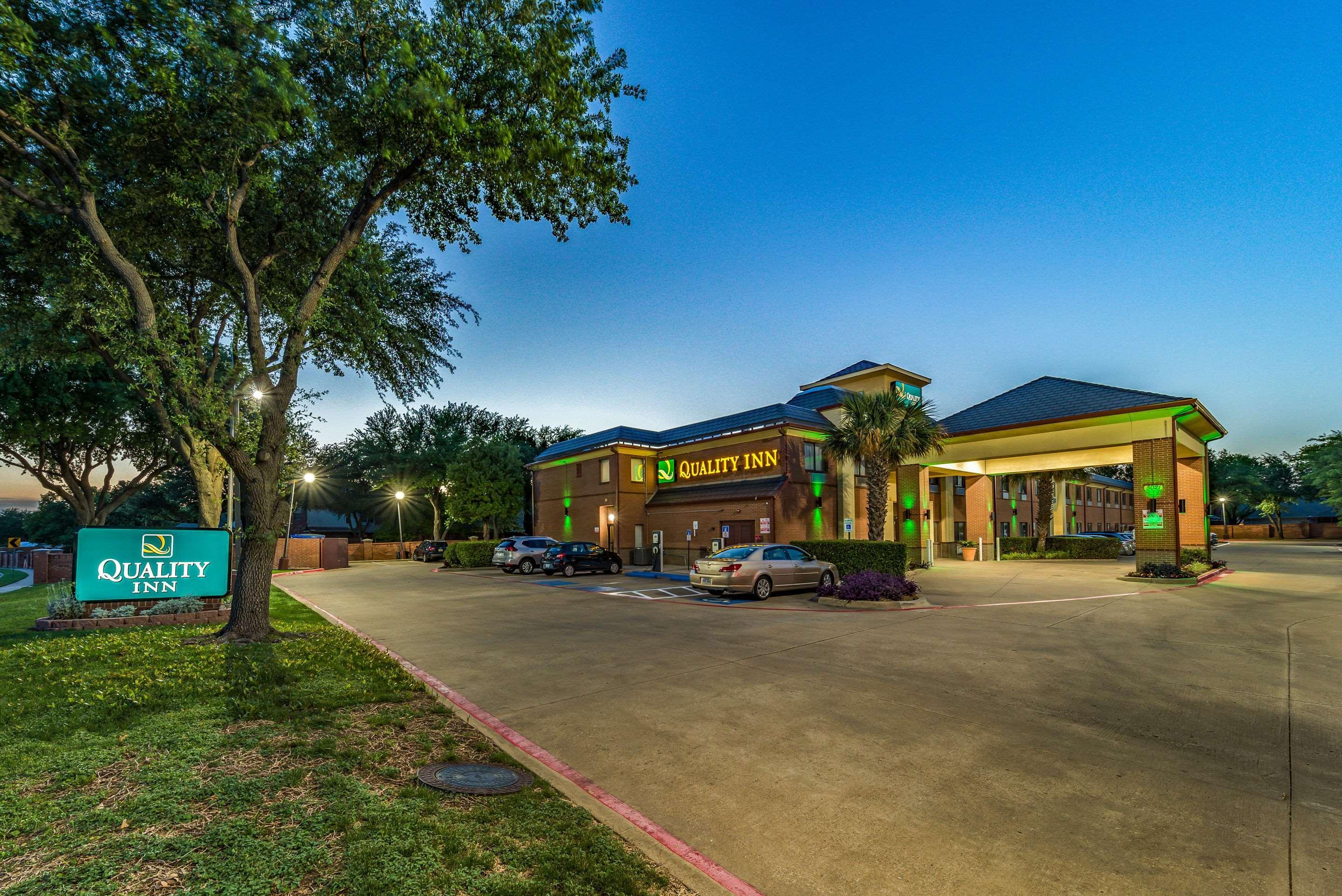 Quality Inn West Plano - Dallas Exterior photo